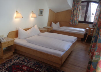 ferienwohnung für 5 personen rätikon in ischgl zimmer